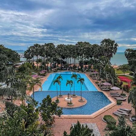 Botany Beach Resort Pattaya Na Chom Thian Eksteriør billede