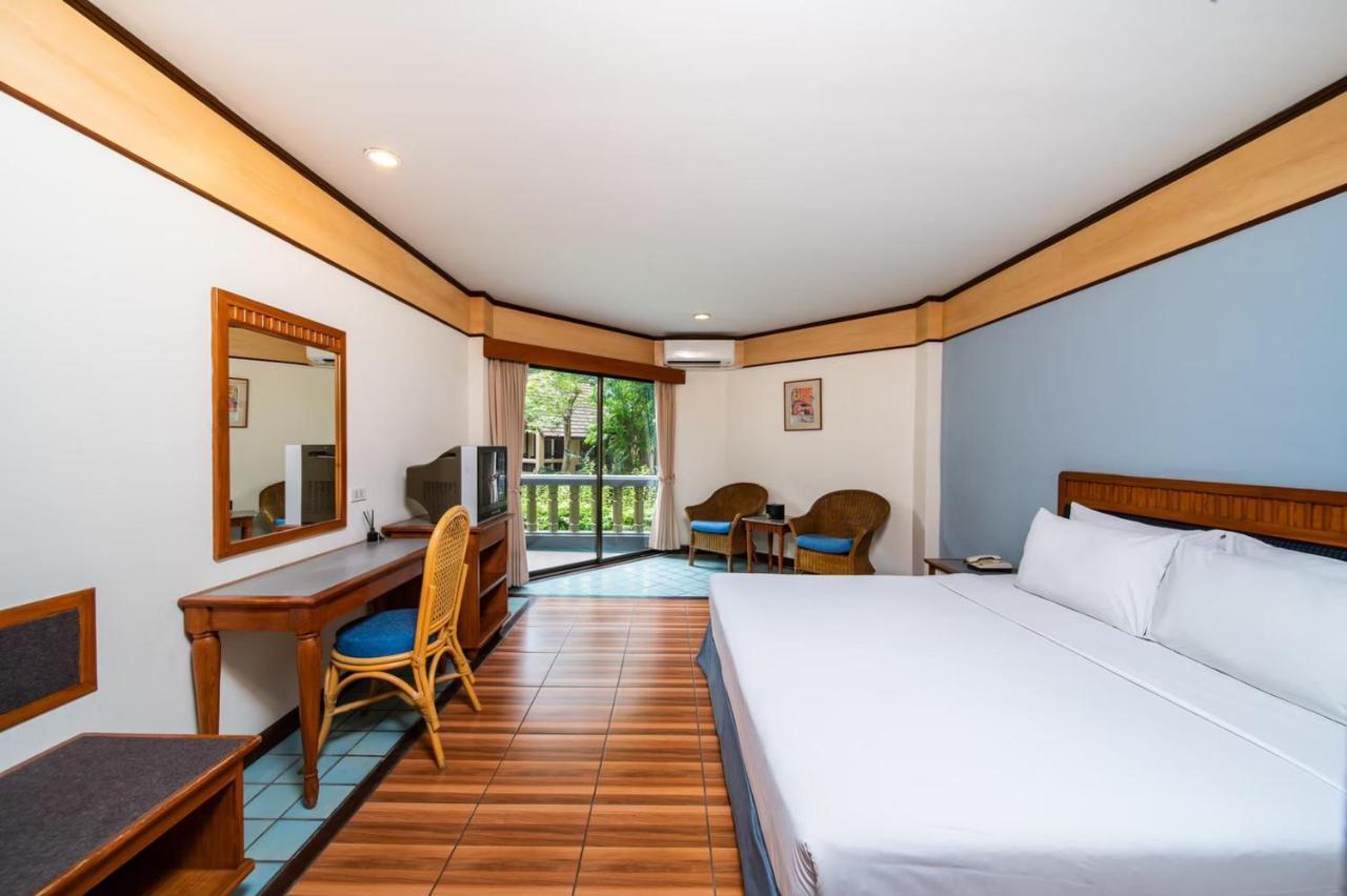 Botany Beach Resort Pattaya Na Chom Thian Eksteriør billede