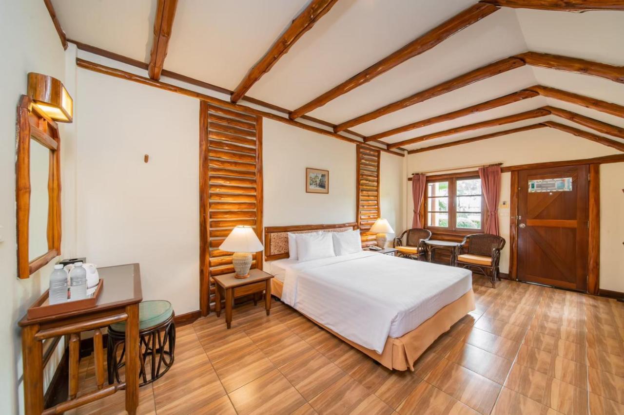 Botany Beach Resort Pattaya Na Chom Thian Eksteriør billede