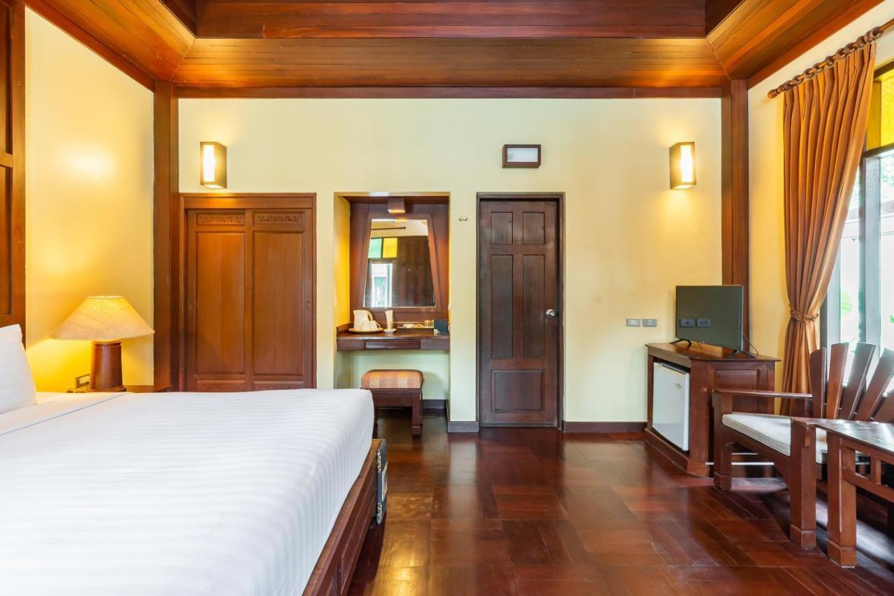 Botany Beach Resort Pattaya Na Chom Thian Eksteriør billede