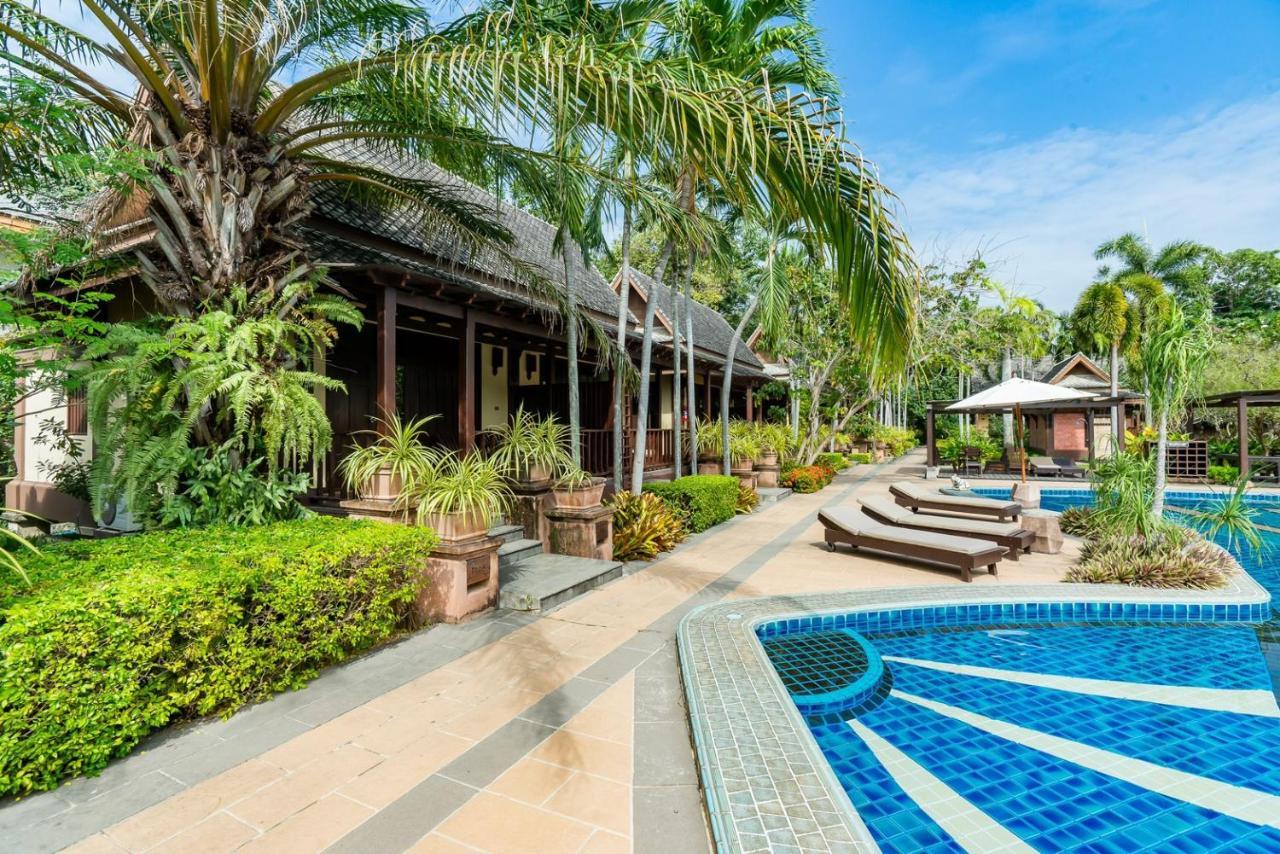 Botany Beach Resort Pattaya Na Chom Thian Eksteriør billede