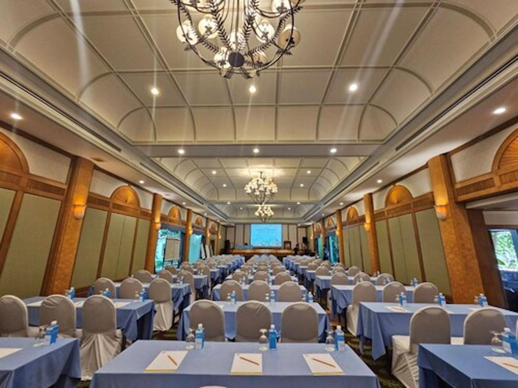 Botany Beach Resort Pattaya Na Chom Thian Eksteriør billede