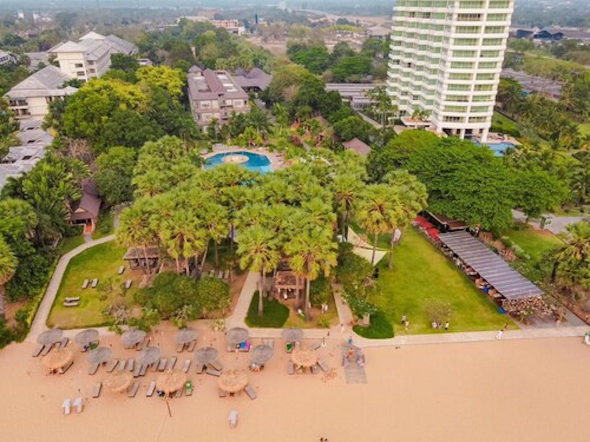 Botany Beach Resort Pattaya Na Chom Thian Eksteriør billede