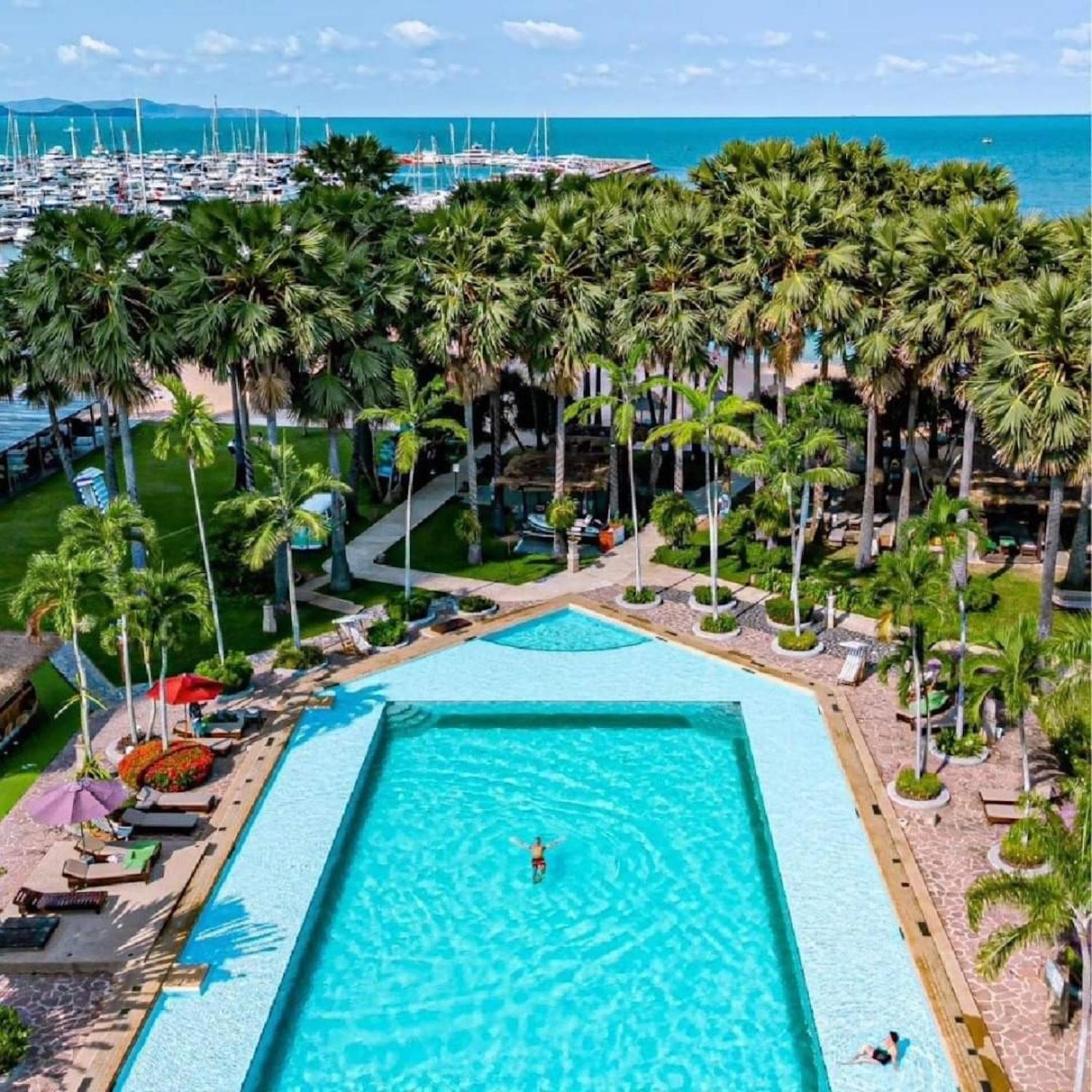 Botany Beach Resort Pattaya Na Chom Thian Eksteriør billede